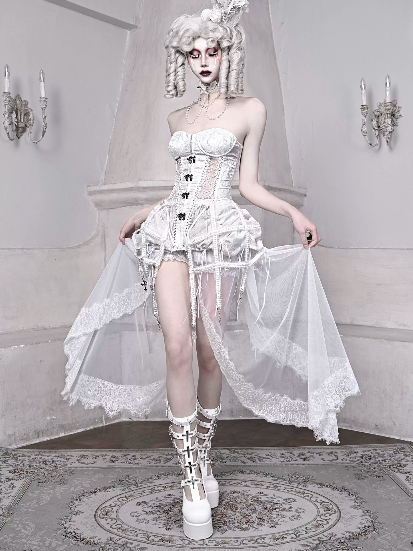 Sleeping Alice White Gothic Dark Fishbone Straps Corset Bustier [Réservé].