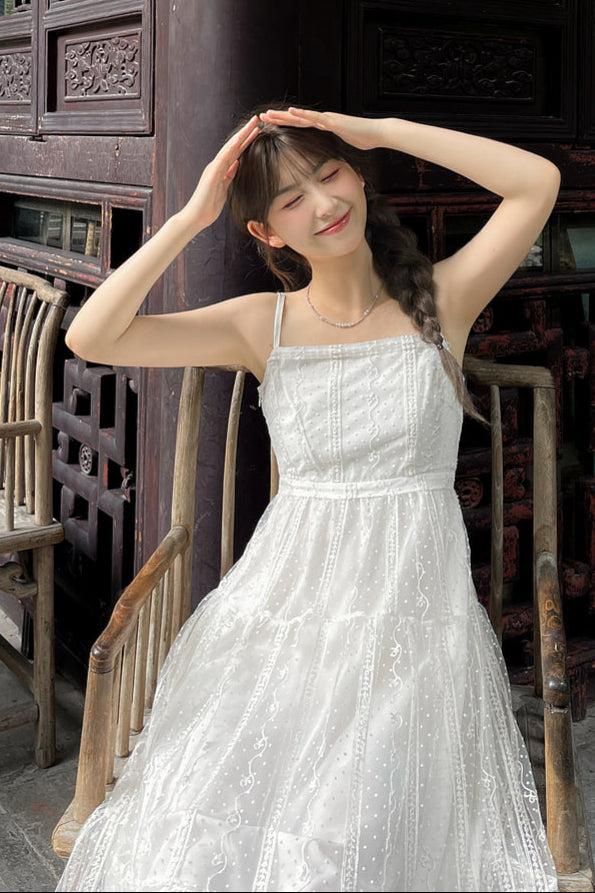 [Pre-order product] Sweet Style Lace Hook Flower Camisole Dress