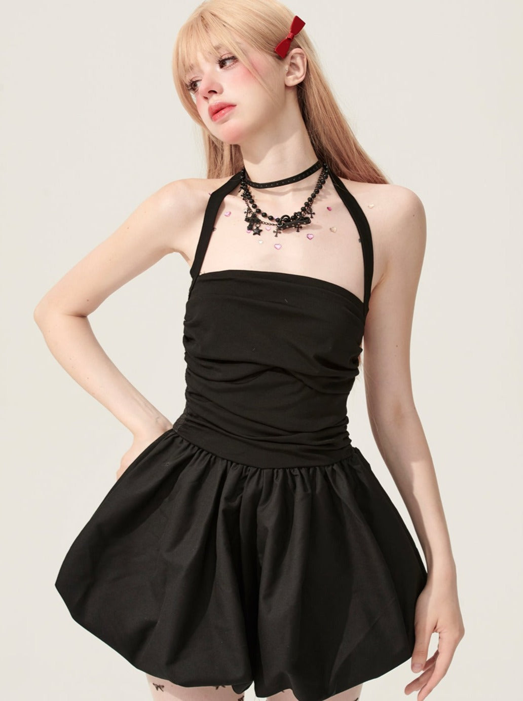 [En vente à 20 heures le 31 mai] Shaoyean a présenté Actress black halterneck dress women's summer puffy skirt