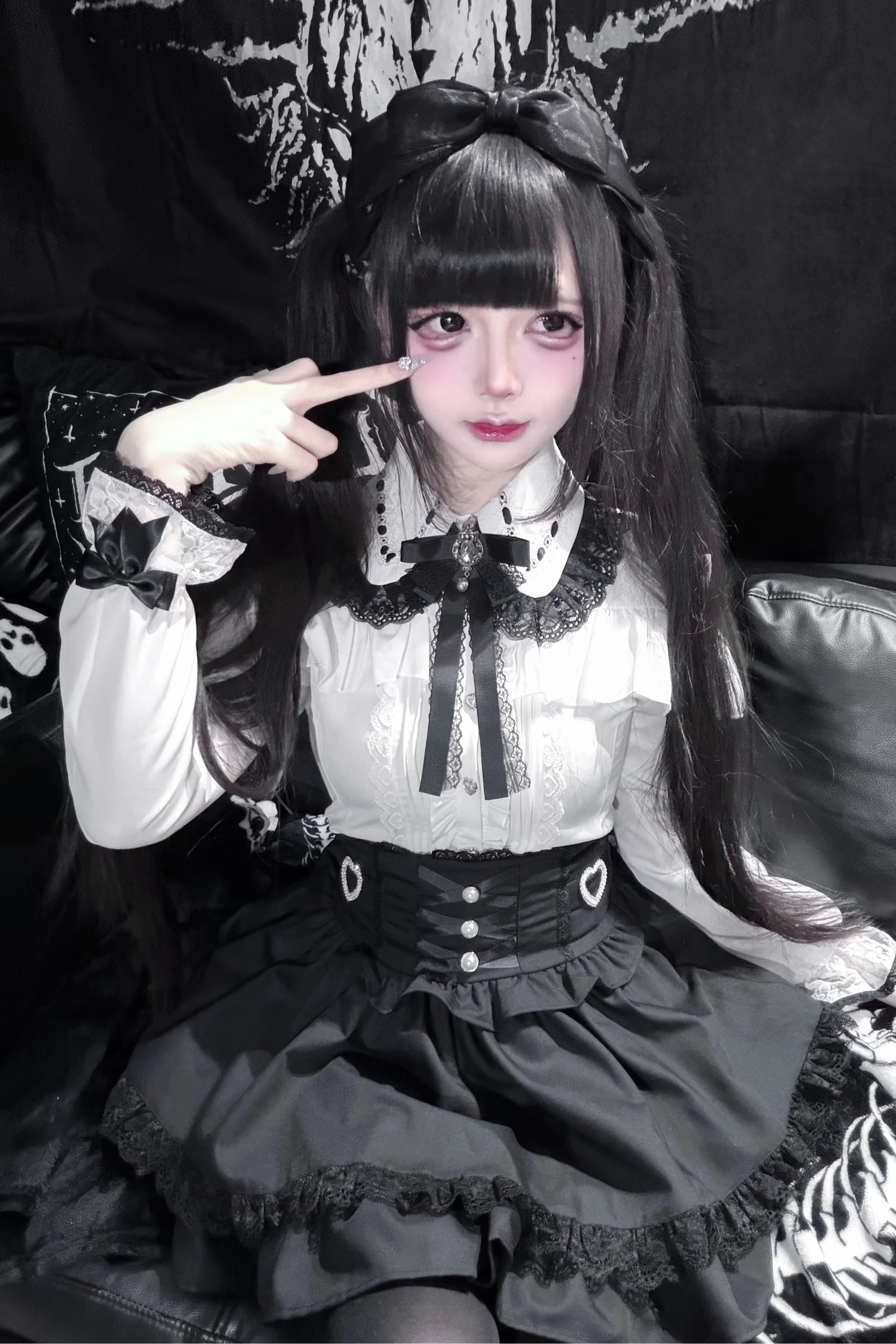 地雷ロングスリーブシャツ+ハイウエストスカート+リボンネクタイ