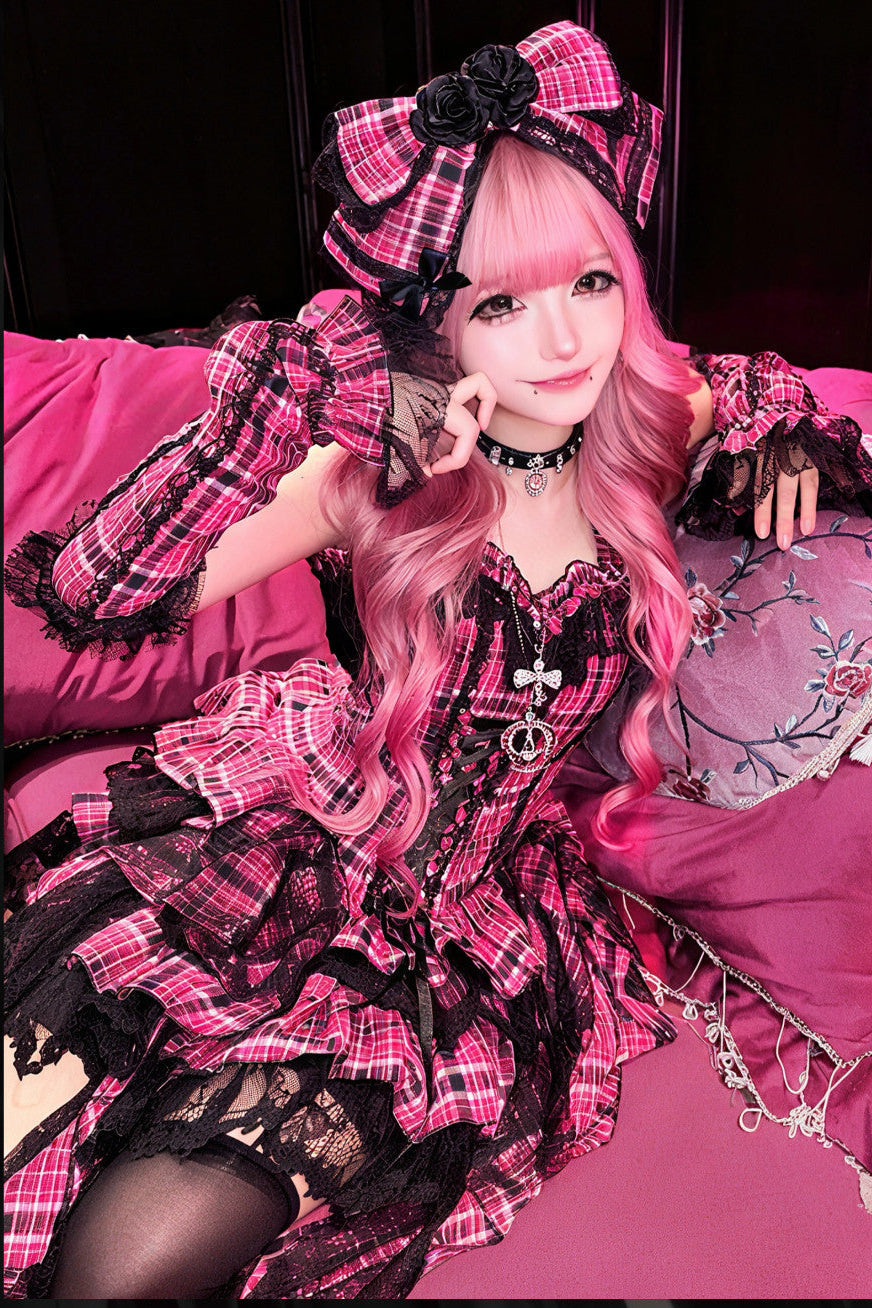 【11月2日予約締切】Pink Plaid × Black Gothic Punk Halter Neck Lace Corset Dress