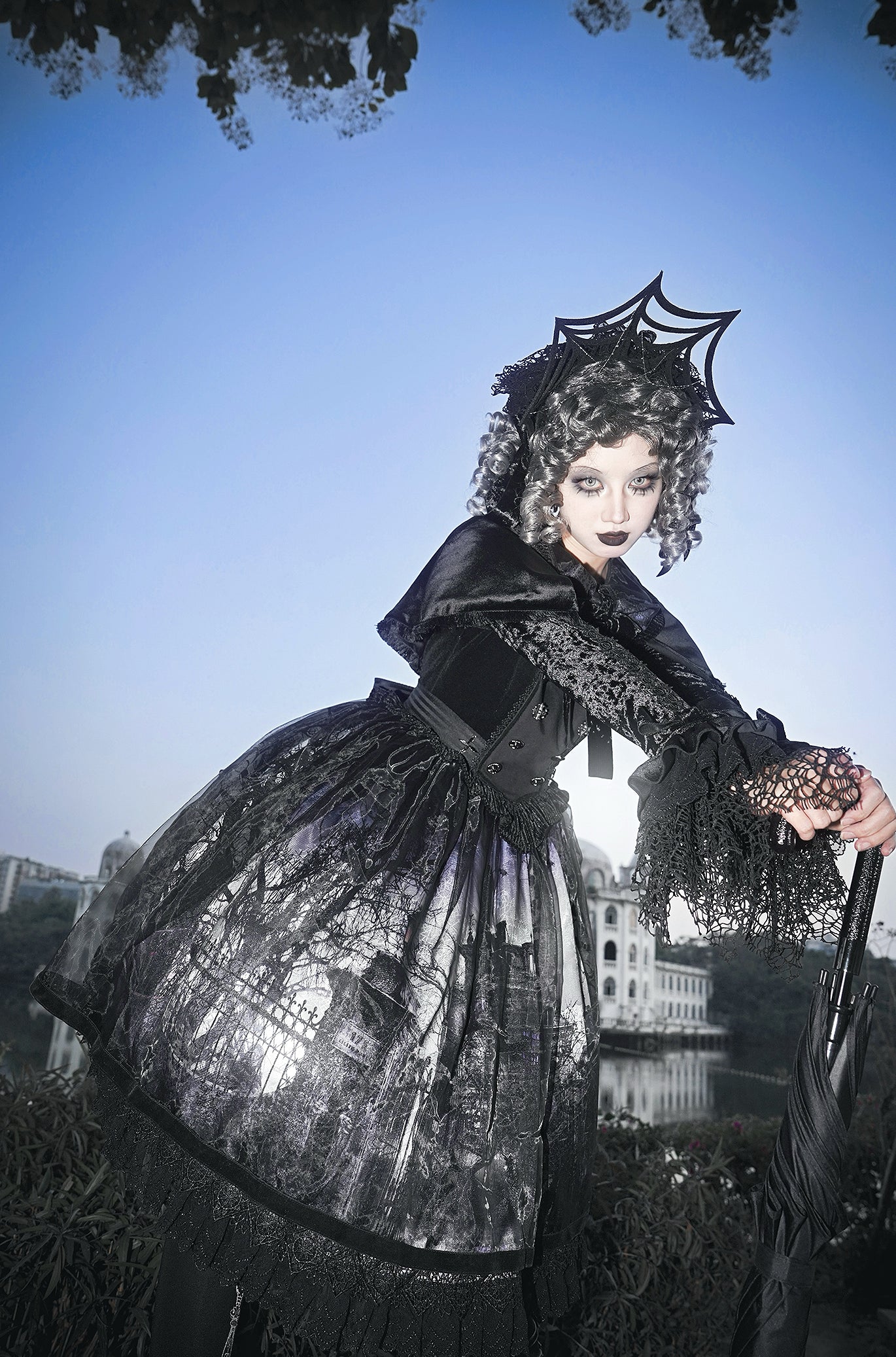 [Deadline for reservation: February 23rd] Horror House Spider Web Gothic Cape Dress