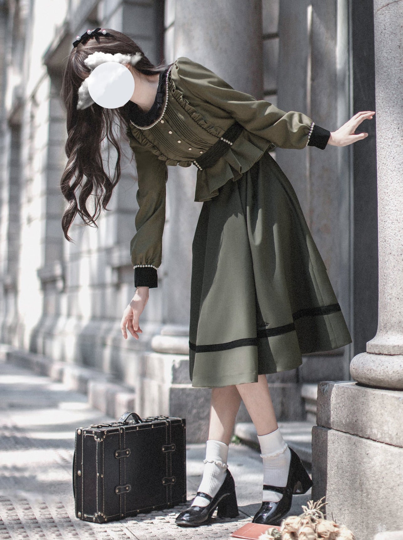 Mist Note Moss Green Suit Vintage Pearl Color Ruffle Top + Skirt + Pearl Waist Belt Ribbon