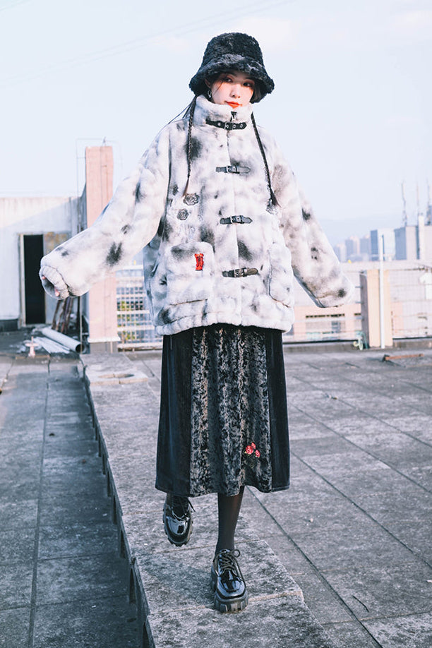 Eccentric House "Yinhu" imitation rabbit plush fur jacket women's winter new Chinese embroidered coat with a stand-up collar and thickened top