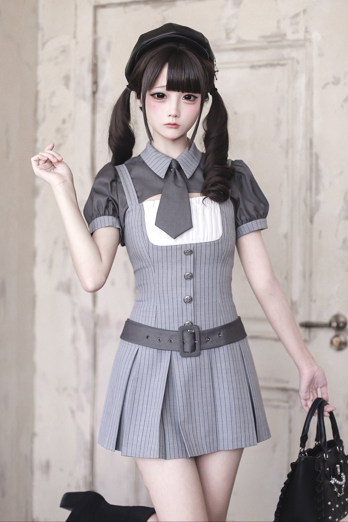 【4月15日予約締切】グレーピンストライプタイカラーショートジャケットドレスフルセット＋ジュエルキャスケット