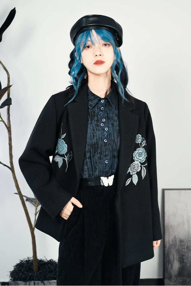 マルチボタンレトロブルーシャツ