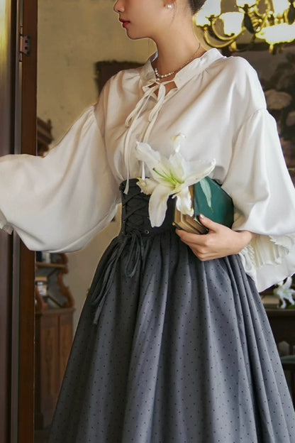 Retro-Traum-Satinbluse