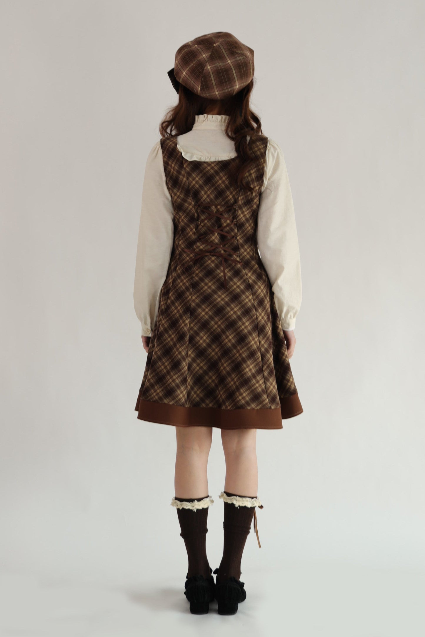 [Reservation Deadline February 3rd] Vintage Detective Series Lapel Cape + Suspender Dress + Ribbon Brooch