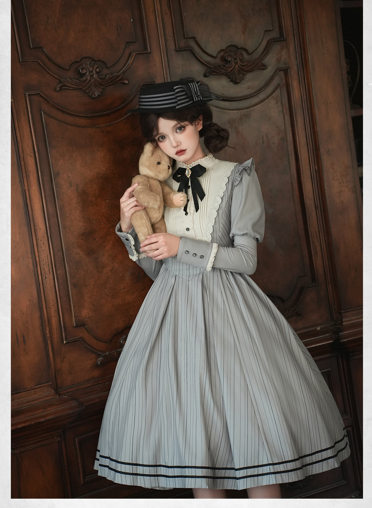 【8月18日予約締切】グレーストライプアンドフォググラデーションクラシカルドレス＋ハット＋ヘアクリップ