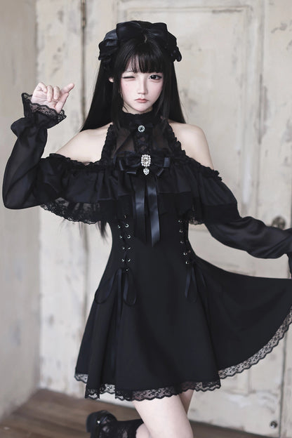 【8月30日予約締切】Black Gothic Off-Shoulder Frill Long Sleeve Dress with Bow Tie