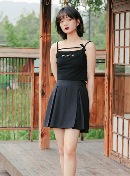 black strap big pleated skirt