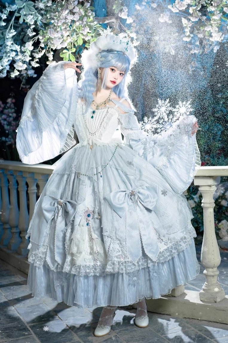 [Reservation deadline on October 8] Ice And Snow Queen Elegant Dress + Crown Head Dress