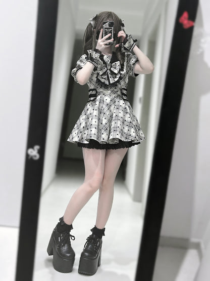 [Reservation deadline August 1] Dot lace sailor dress setup + accessories