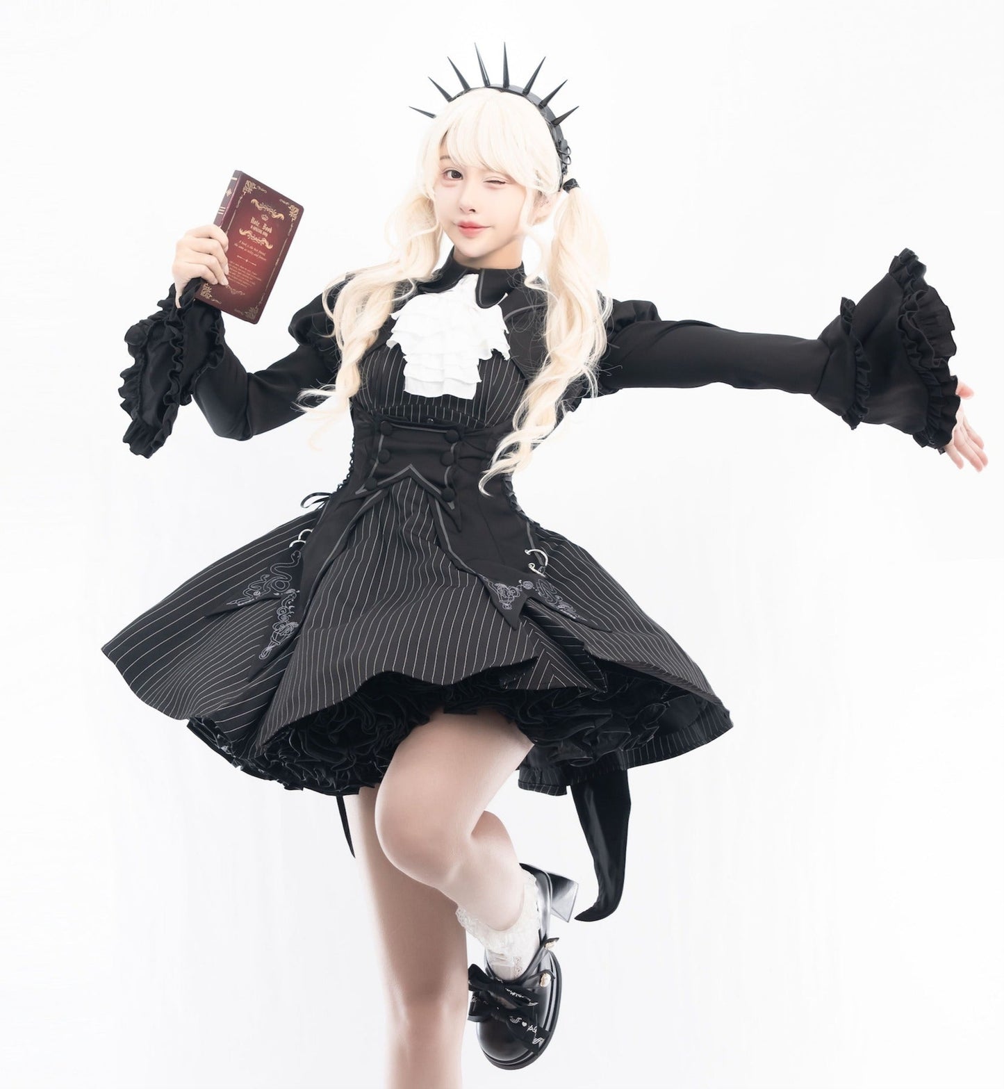 [Reservation Deadline: March 29] Elegant Gothic Punk Series Striped Dress + Jabot Faux Collar