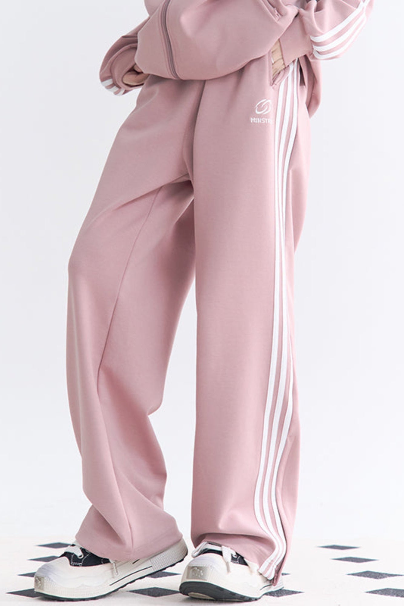 ミュージアムスタイルジップジャケット＋パンツ