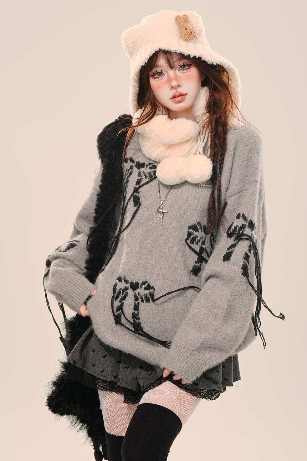 Gray Corien Bows Rim Loos Sweater