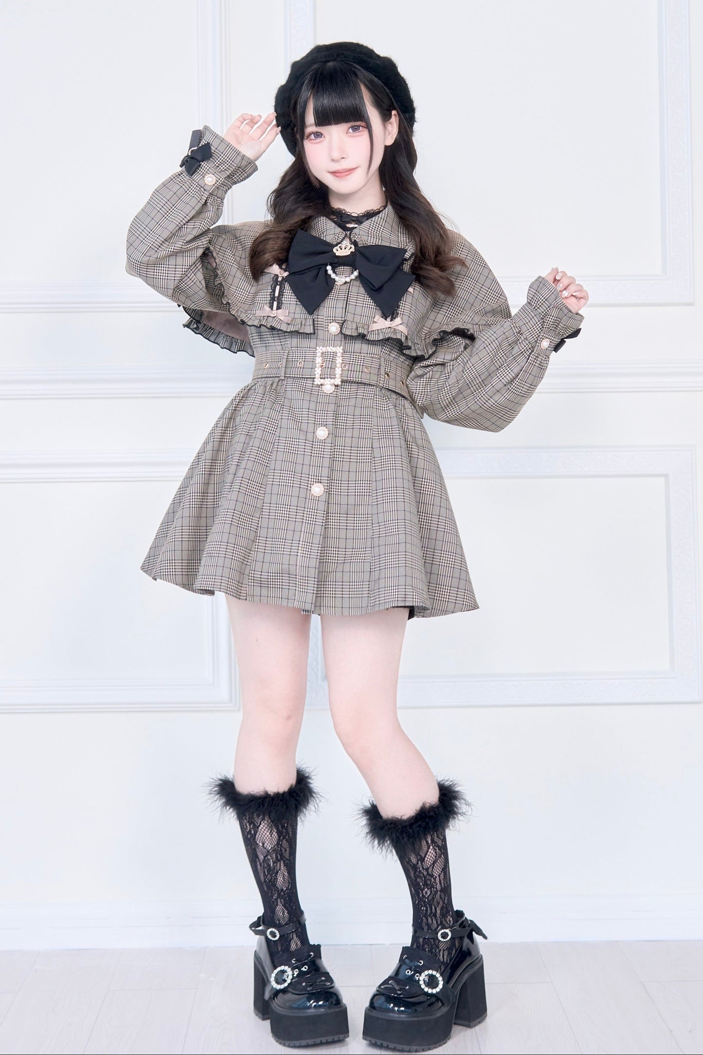 【予約商品】チェックアンドブラックケープショートトレンチクラウンリボンコート