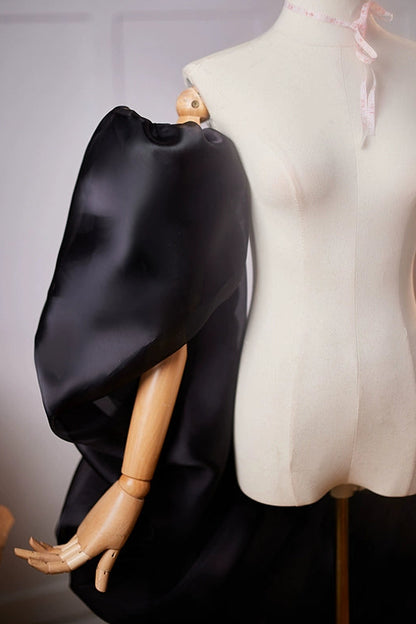 ヘップバーンサテンバルーンスリーブ