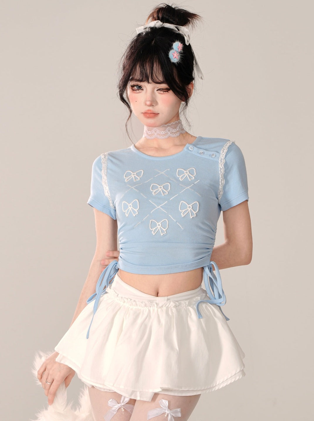 Slim fit short sweet ribbon top