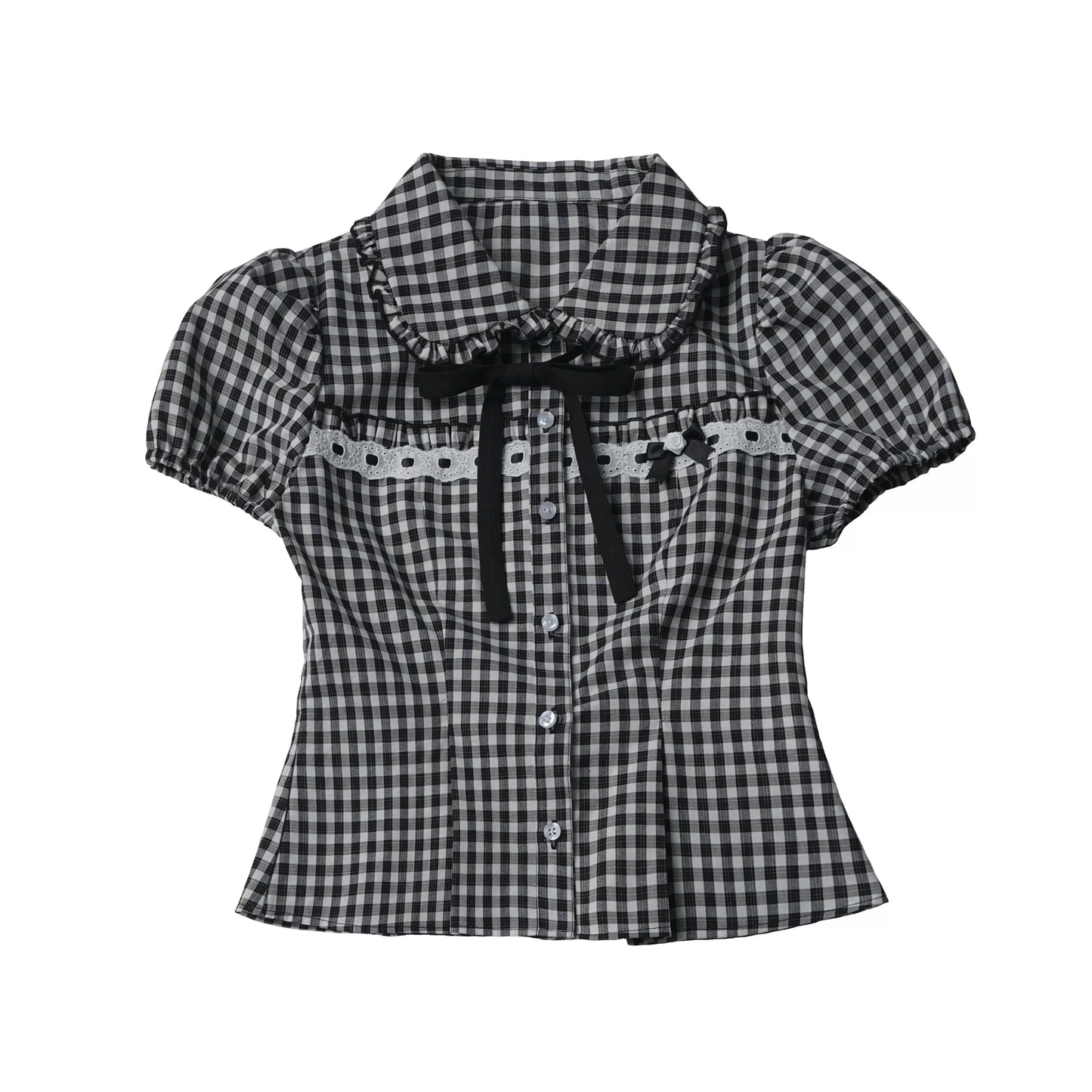 haut à ruban monochrome + mini-jupe à pois en dentelle