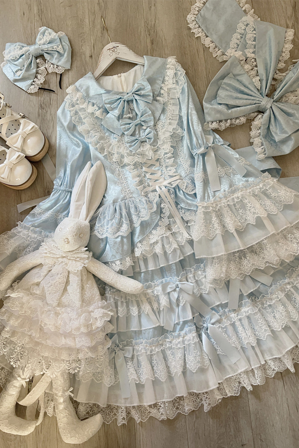 【予約商品】レースティアードロリータドレス