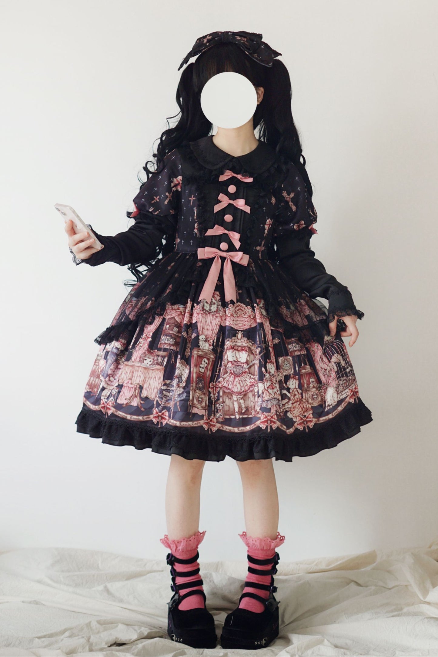 [Deadline for reservations: February 26] Sheep Labyrinth Print Dress