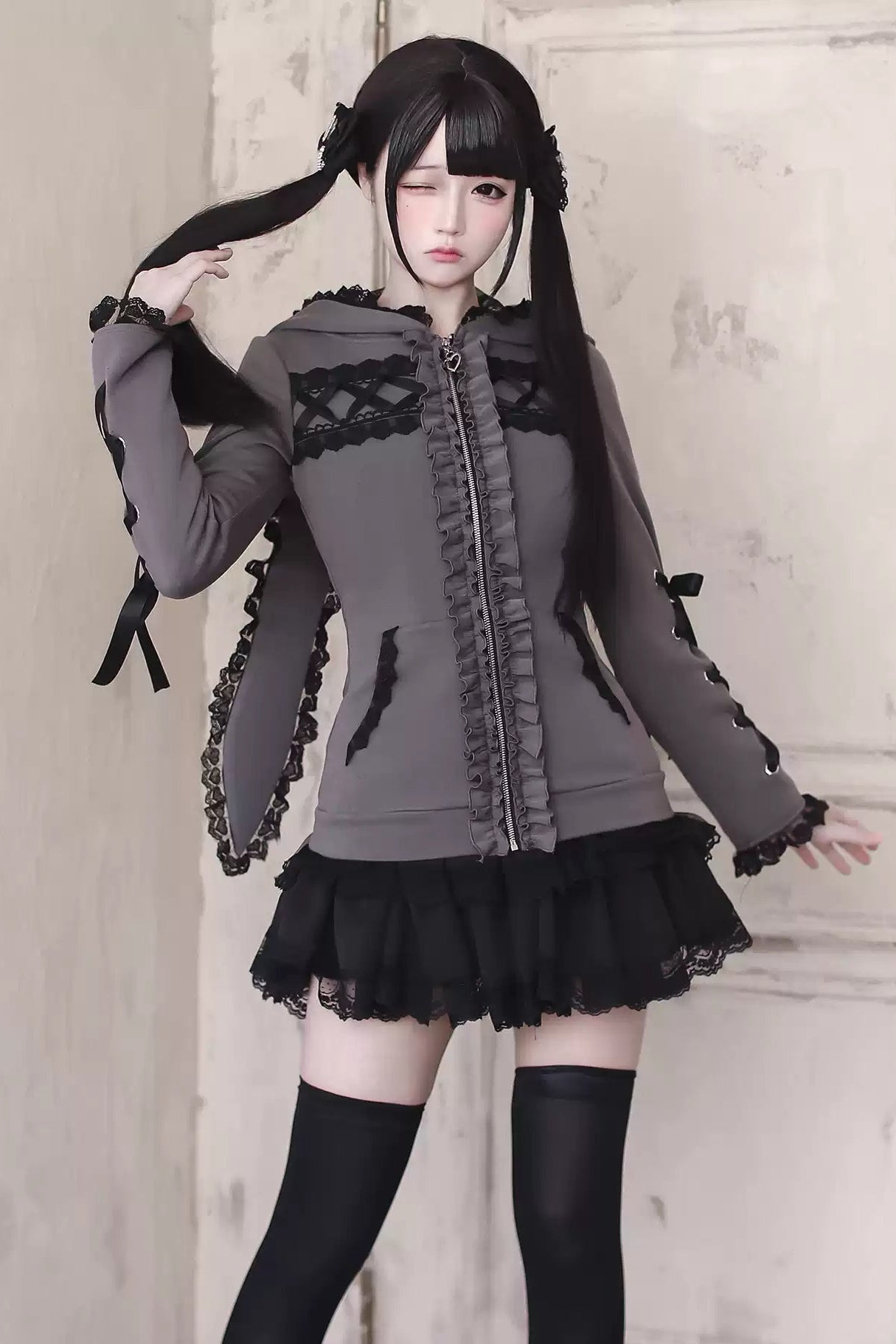 【1月6日予約締切】うさ耳&猫耳フーディーフリルジップジャケット