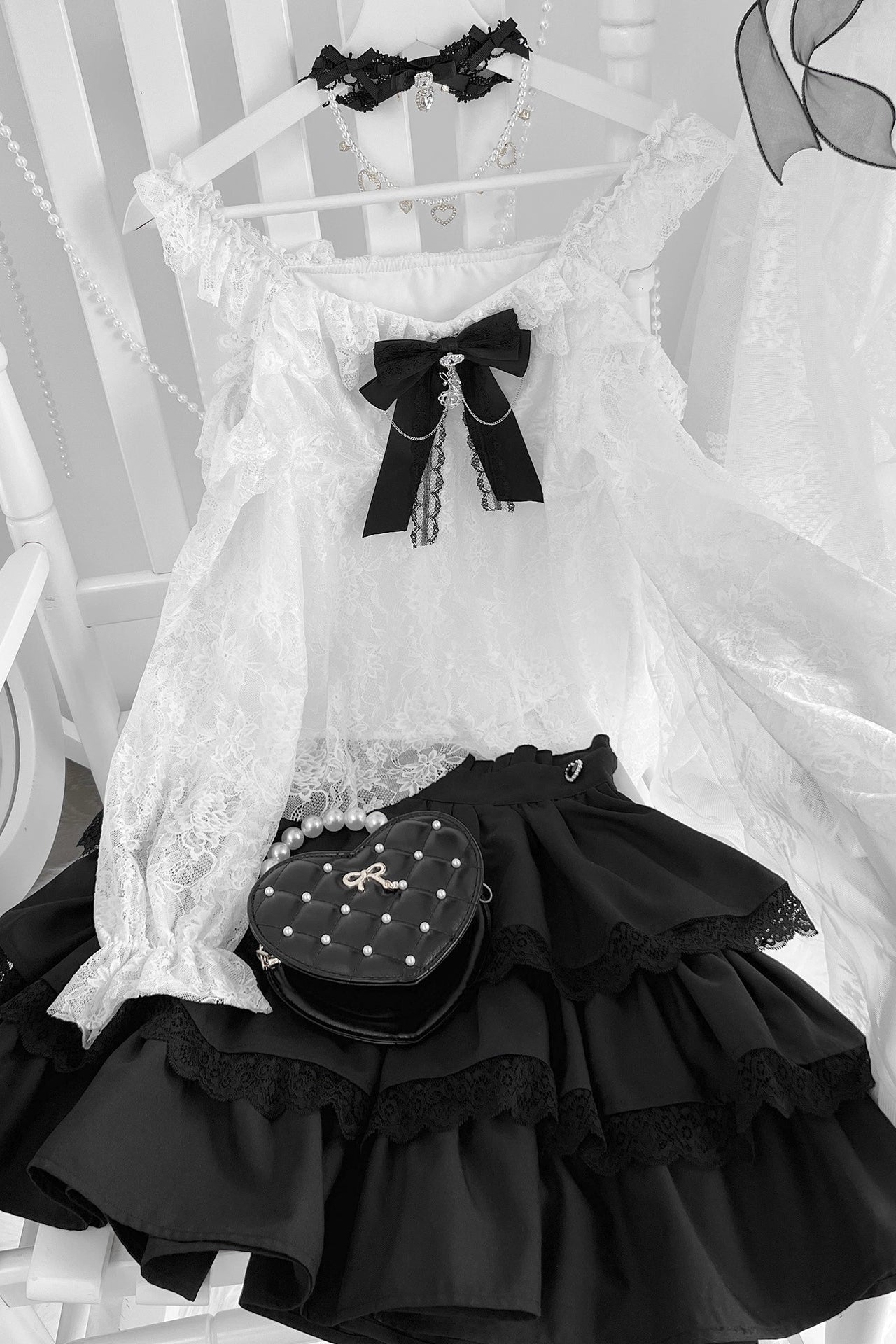 地雷インナーシャツレースリボンノースリーブシャツ+ケーキスカート