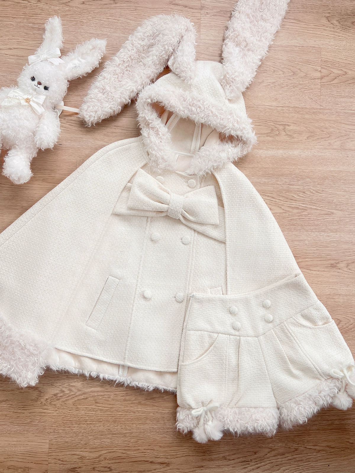 アニマルツイードコート＋ボアショートパンツ