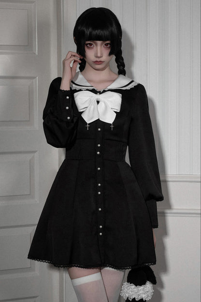 [Reservation Deadline: March 4] Dark Gothic Lace Sailor Color Cross Ribbon Dress