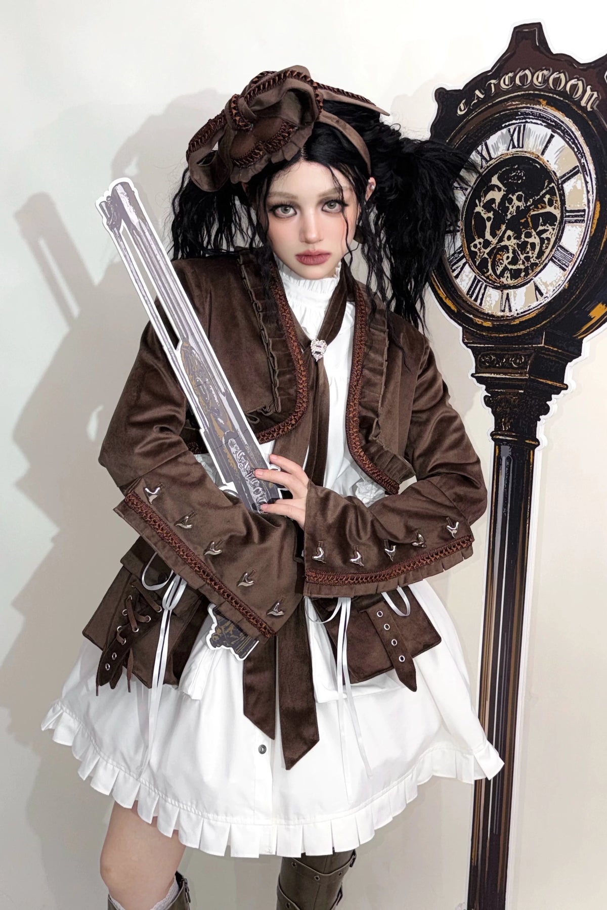 [Date limite de précommande : 11/6] Accessoires de la série steampunk marron x mode gothique noire (mini-chapeau à ruban cœur en velours + cravate à ruban motif cœur + sac de taille avec ceinture)