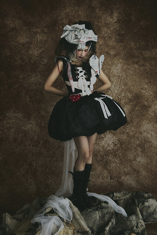 【9月3日予約締切】Gothic Fantasy Red Heart Black Balloon Corset Lolita Ribbon Dress + Ribbon Choker with Playing Card and Bead Motif