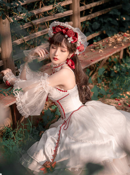 Robe élégante de la Reine blanche du Palais des Fleurs pour le mariage