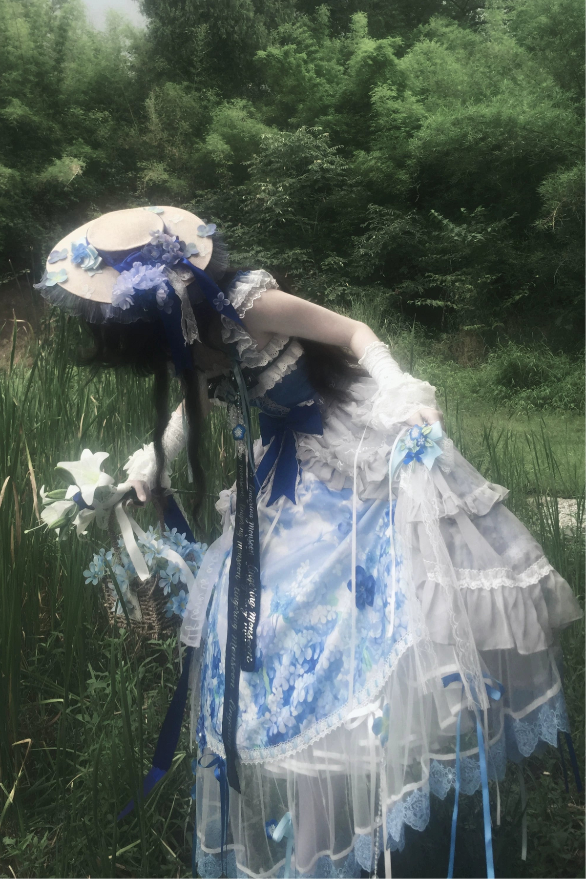 【9月29日予約締切】Blue Floral Print And Embroidered Elegant Lolita Series Accessories（Blue Floral Ribbon Lace Straw Hat/Choker/Two embroidered ribbons to attach to the overskirt）