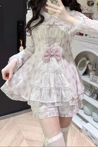 【10月28日予約締切】Pink/White/Black/White 4-Piece Set: Floral Tiered Lace Long-Sleeve Dress + Shorts + Pair of Ribbon Hair Clips + Bow Tie
