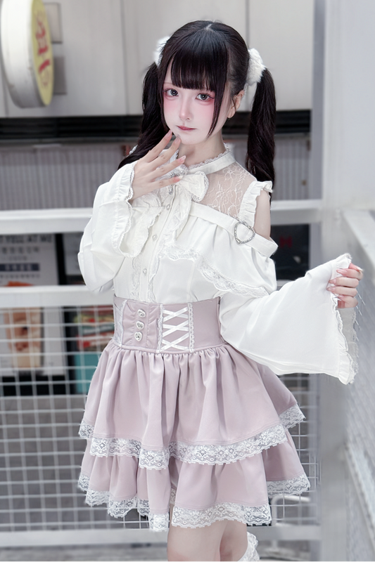 レースオフショルダーシャツ+レースアップスカート