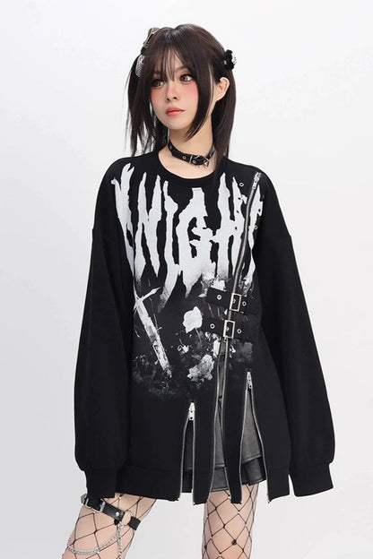 ダークナイトレタースリットトップス