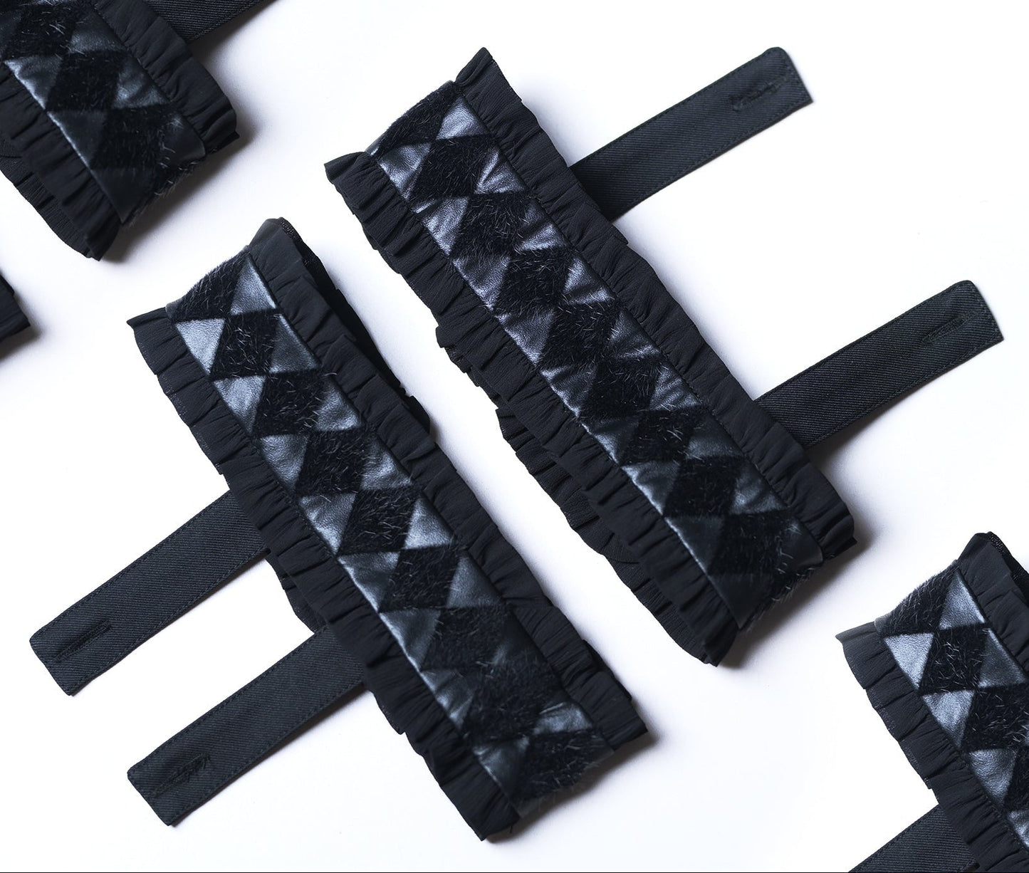 [Deadline for reservations: December 10] Bloodstained Asymmetrical Tulle Skirt Pants + Leg Rings