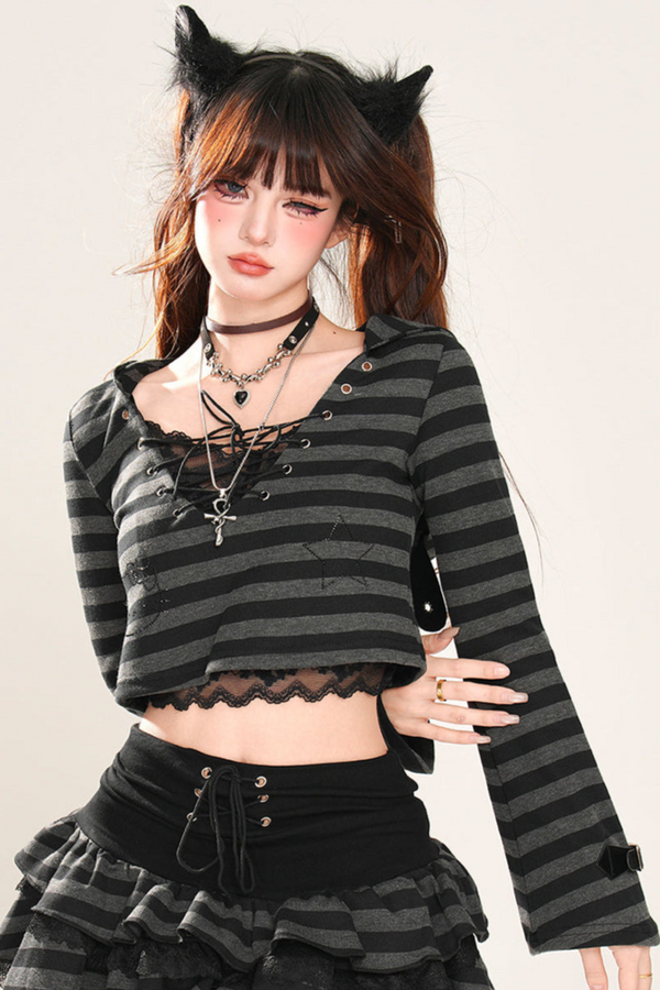 ボーダークロップフードトップス＋フレアスカート