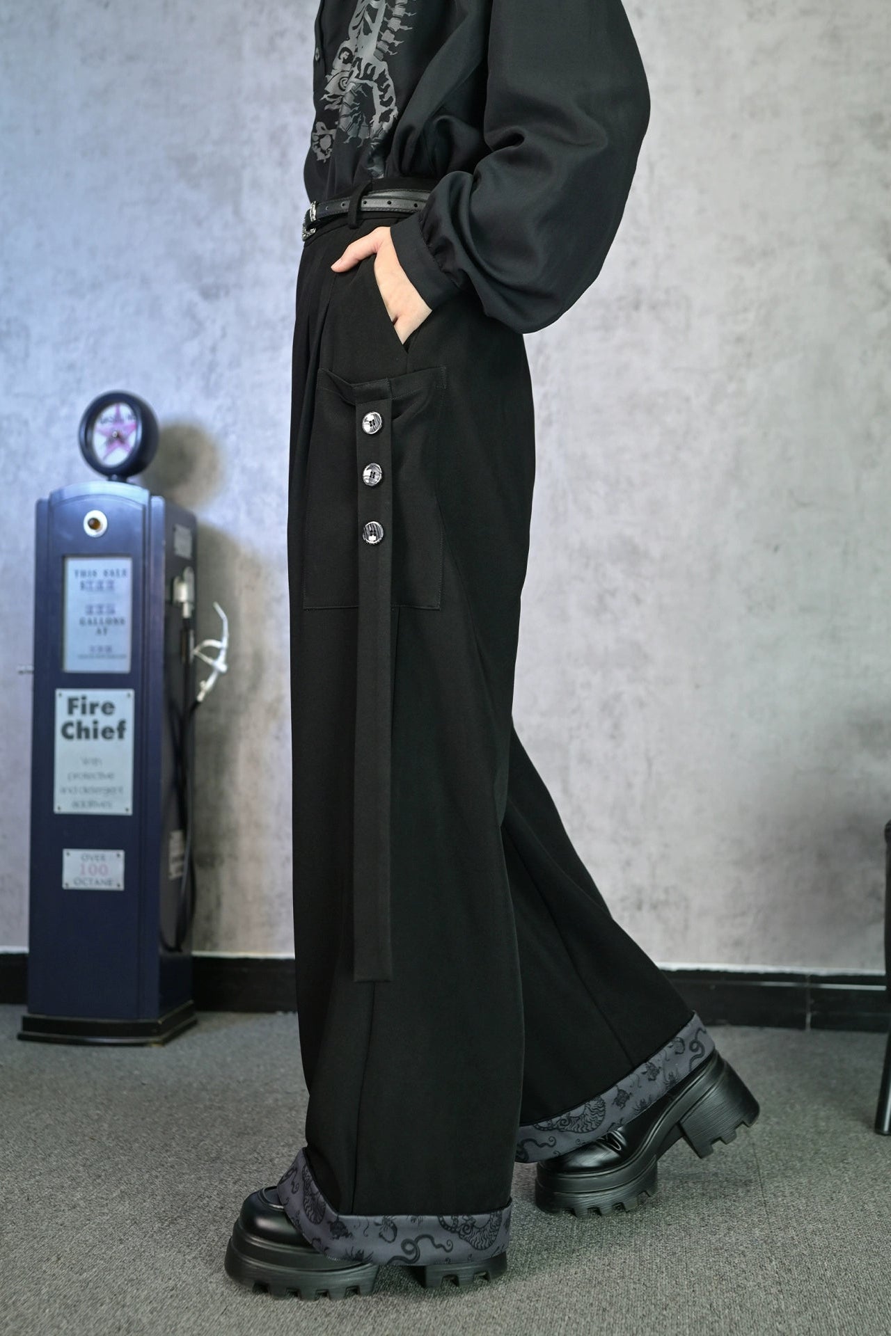 Trend Button Streamer Black Casual Pants