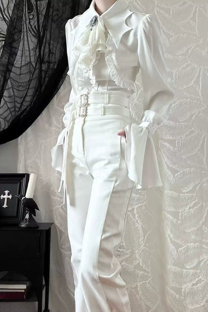 [Reservierungsschluss am 26. Juni] Blau/Schwarz/Grau/Grün/Lila/Weiß Gothic-Lolita-Hemd mit Fledermausflügel-Kragen und eleganten Rüschen-Flare-Ärmeln