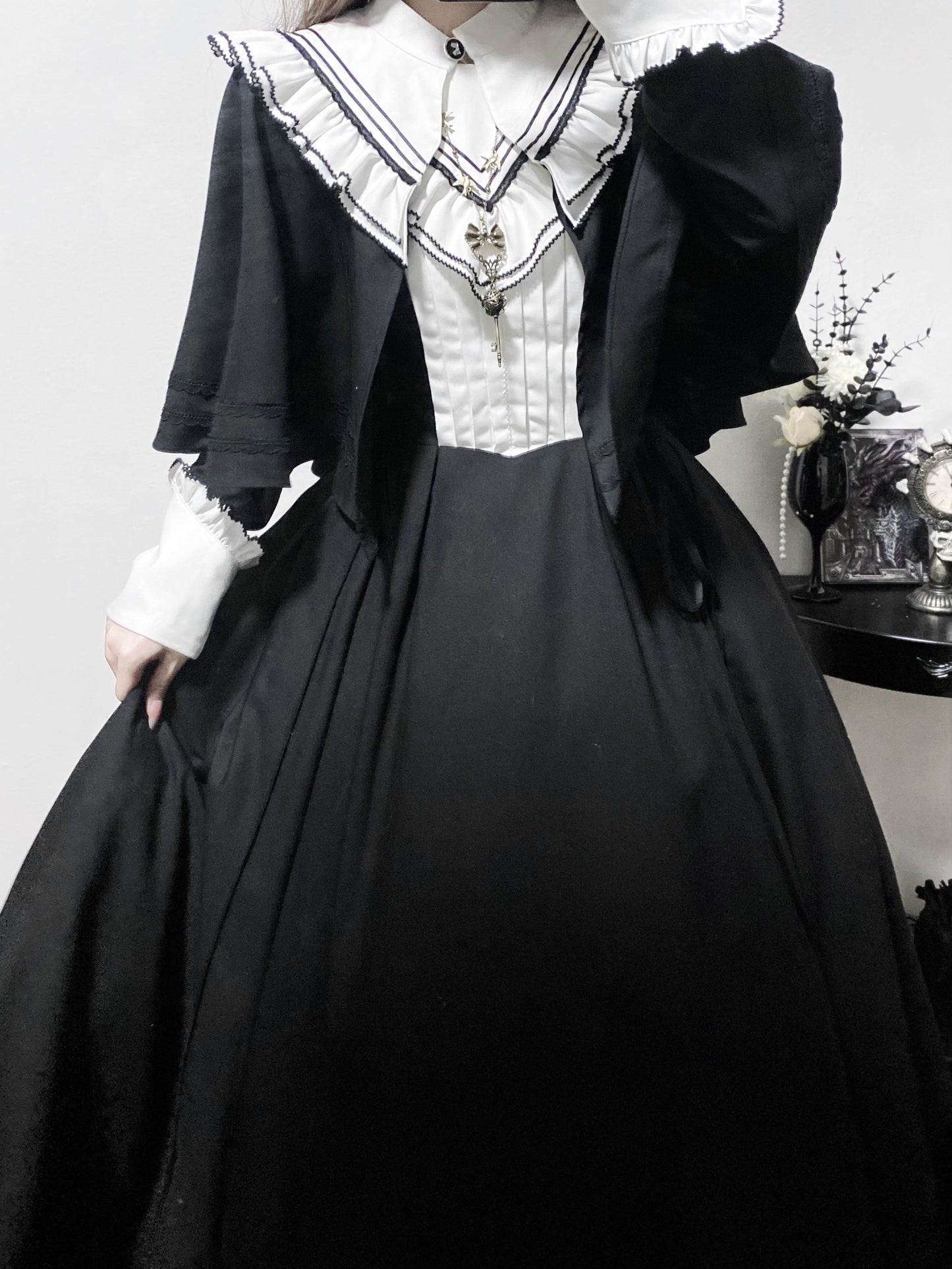 Pianist Classical Series Elegant Cape Dress Setup