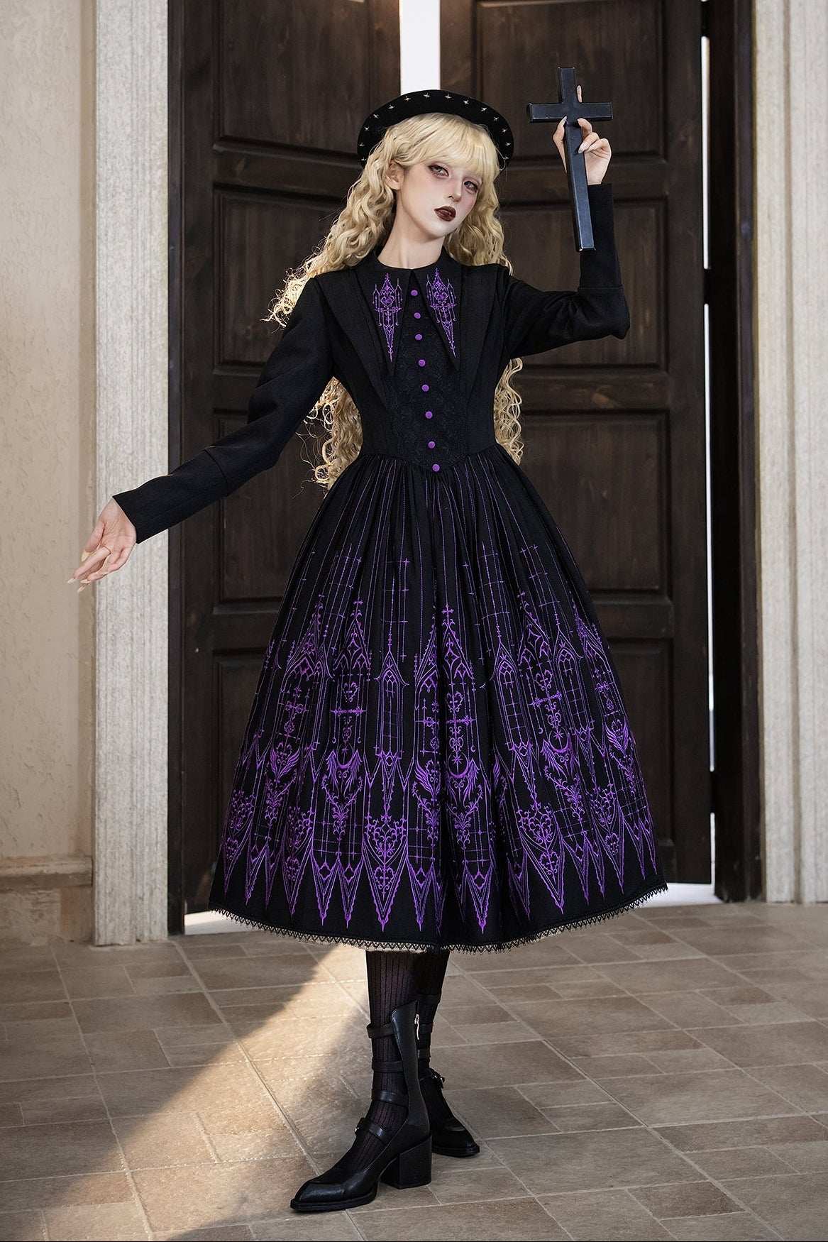 【12月27日予約締切】チャーチエンブロイダリーエレガントポインテッドカラーゴシックドレス