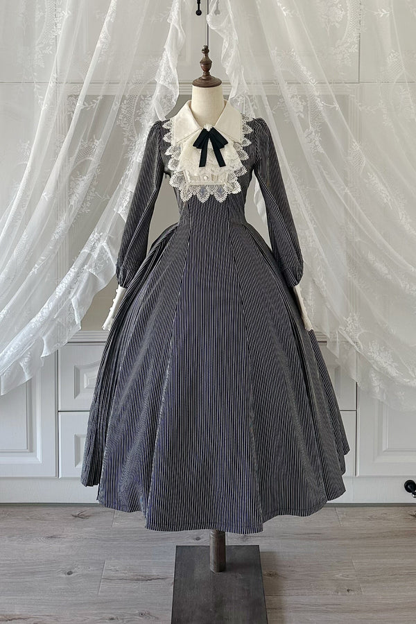 レトロロリータドレス+エプロン