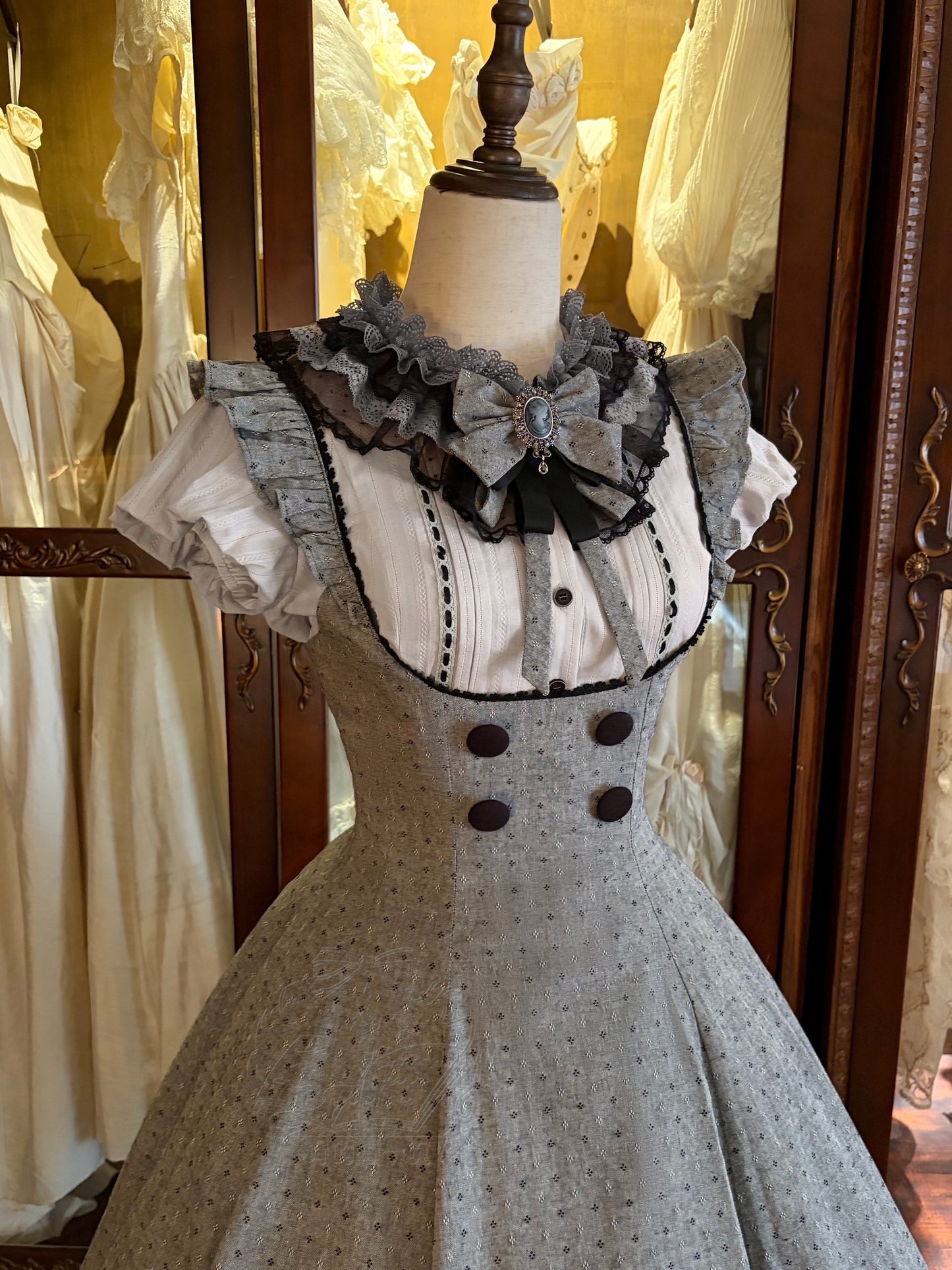 [Pre-order Deadline: May 19] Gray-Black Classic Lolita Top, JSK One-Piece & Bow Tie 3-Piece Ensemble