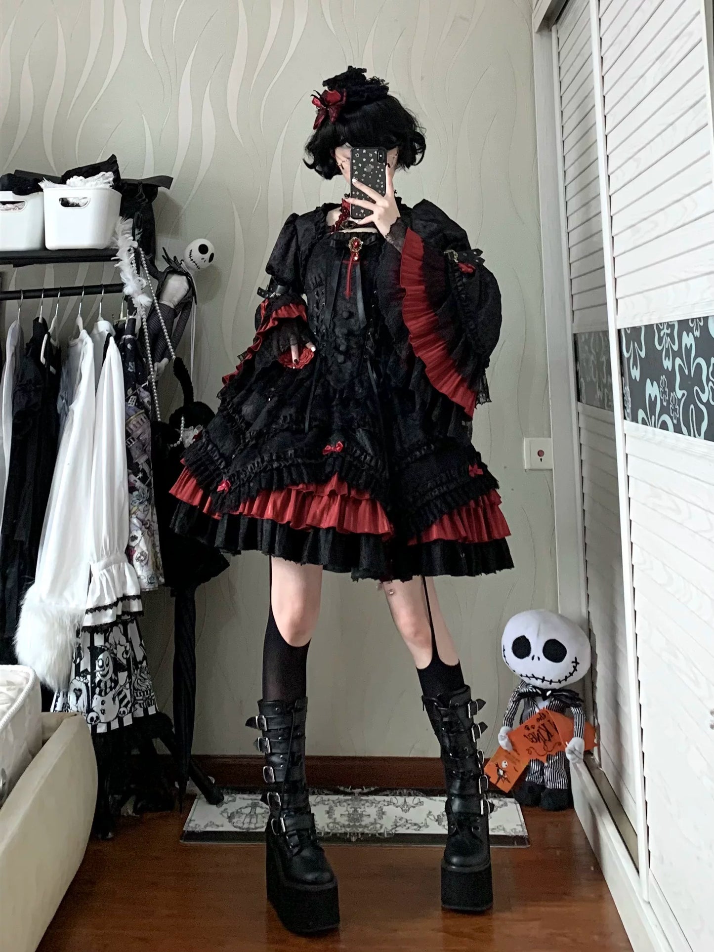 【4月21日予約締切】ブラッドフィーストダークゴシックローズクロスコルセットサスドレス＋ベルスリーブショートジャケット＋アクセサリー