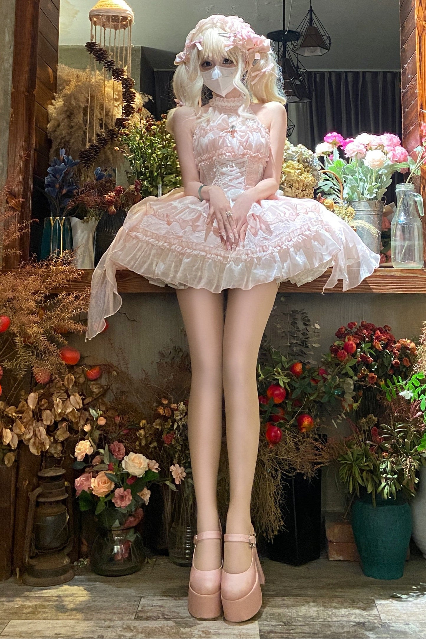 ホルターネックノースリーブシュガーロリータドレス