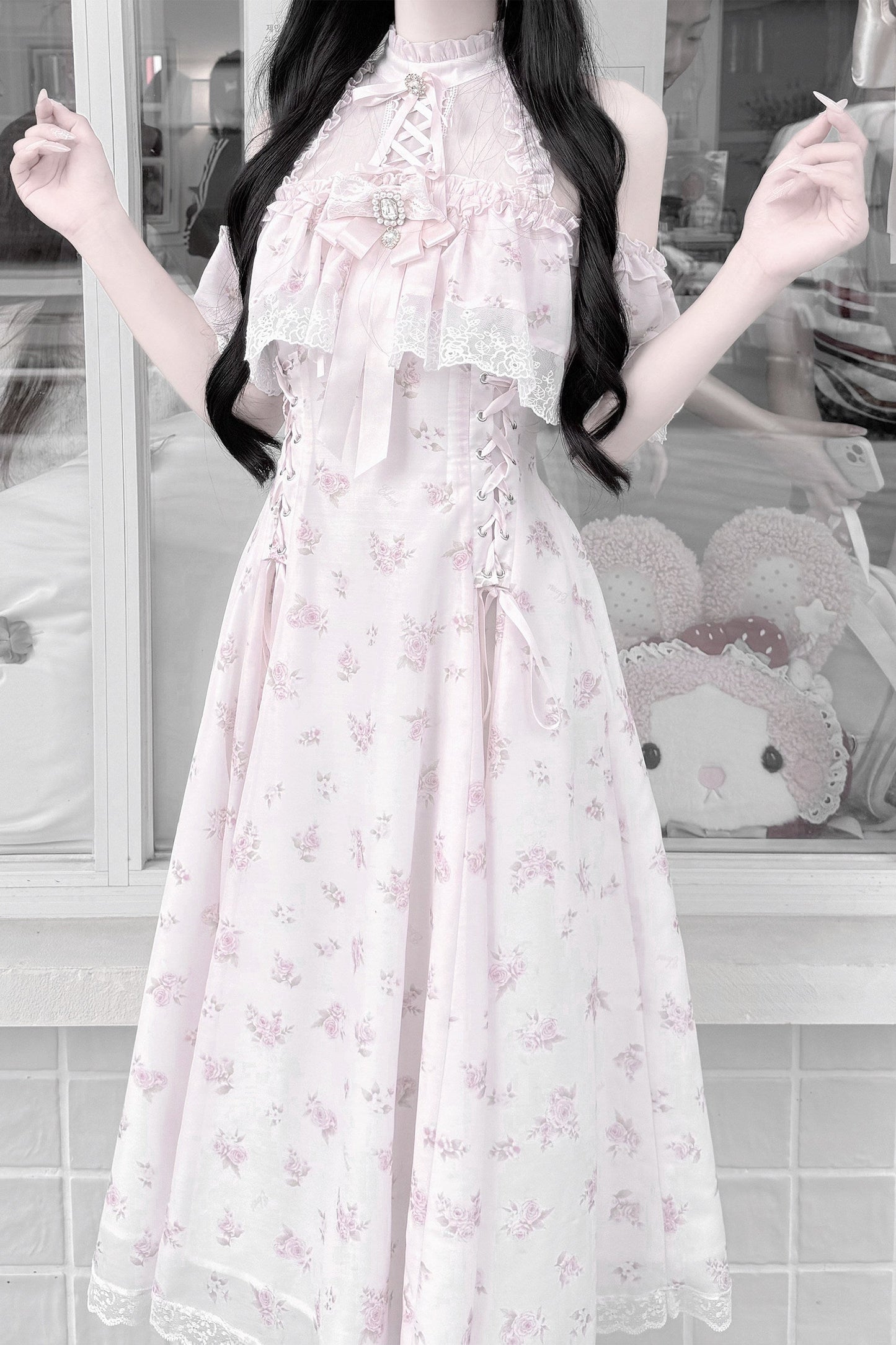 【6月15日予約締切】ピンクフローラルシフォンレースジュエルリボンオープンショルダーロングドレス