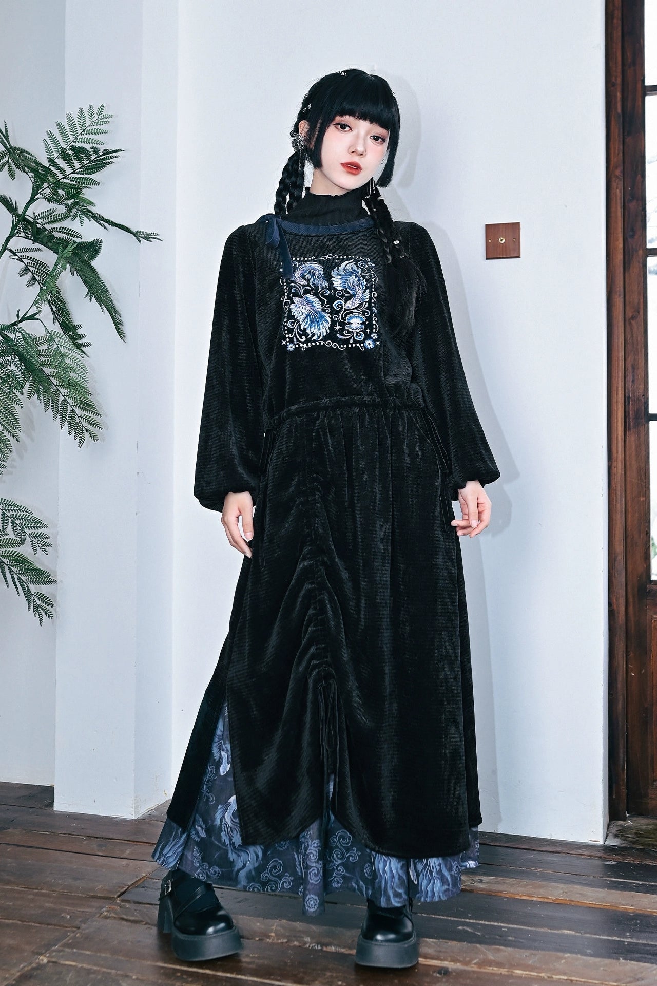 ダークチャイナパッチワークスカート