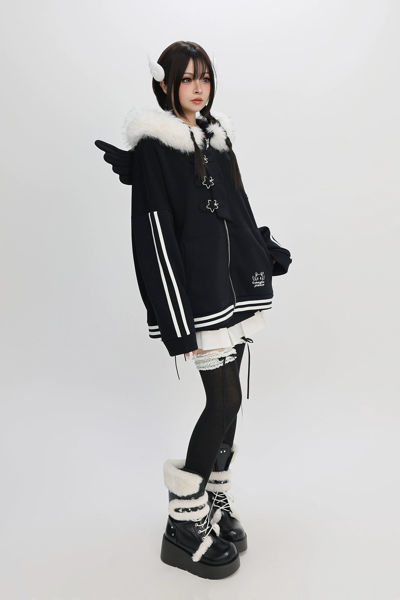 スケルトンウィングフードパーカー